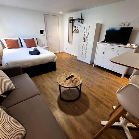 Studio Proche Gare Et Versailles 4 Min A Pied Train Vers Paris Marly-le-Roi Eksteriør bilde